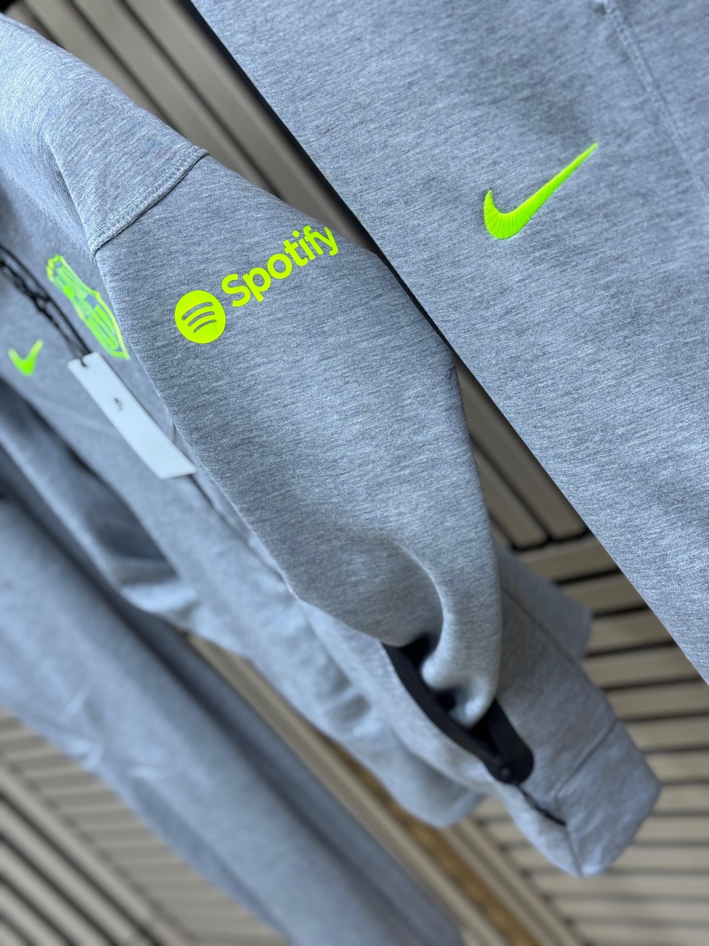 CHANDAL NIKE TECH FCB