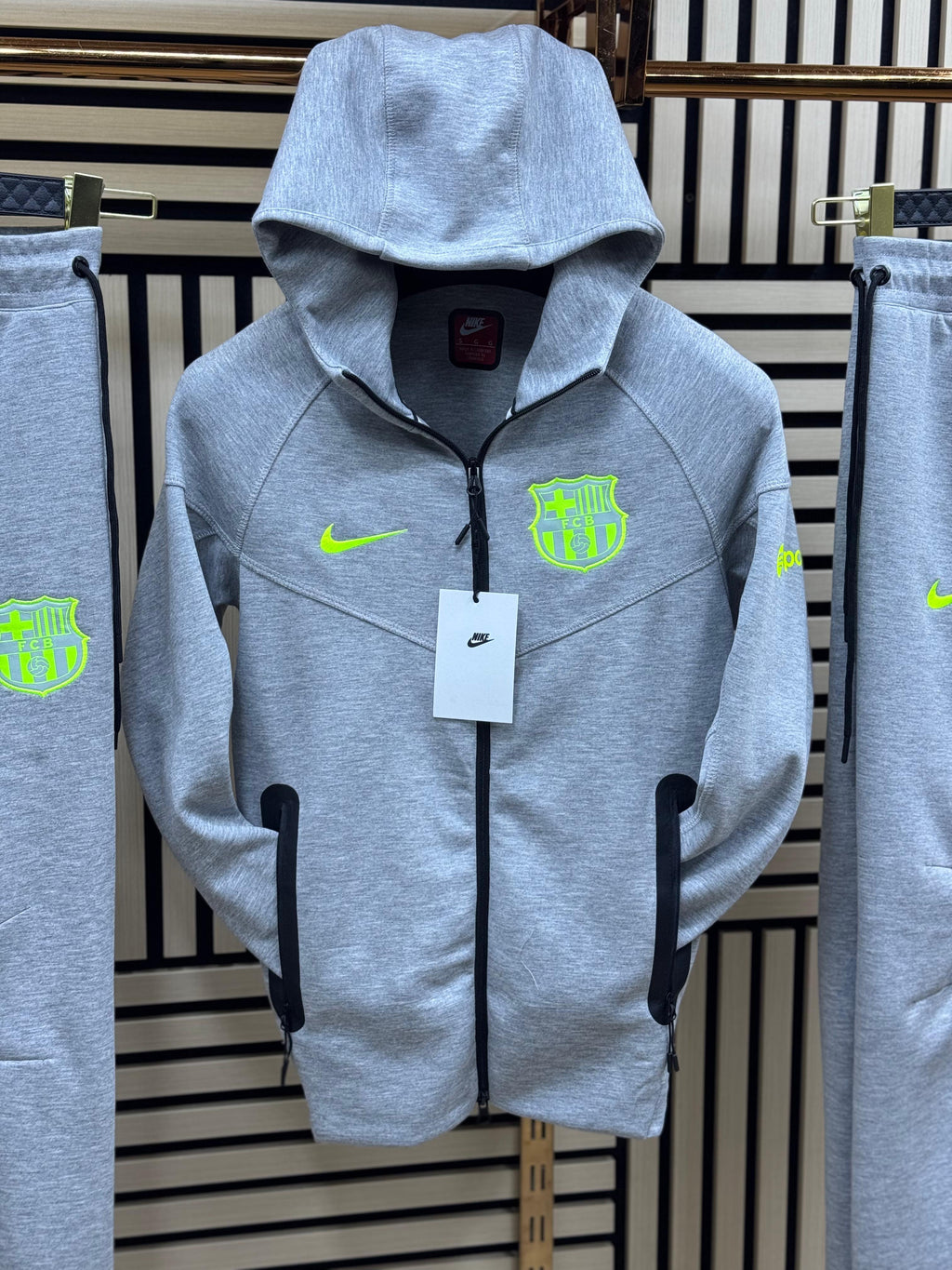 CHANDAL NIKE TECH FCB