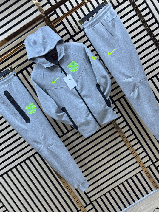 CHANDAL NIKE TECH FCB