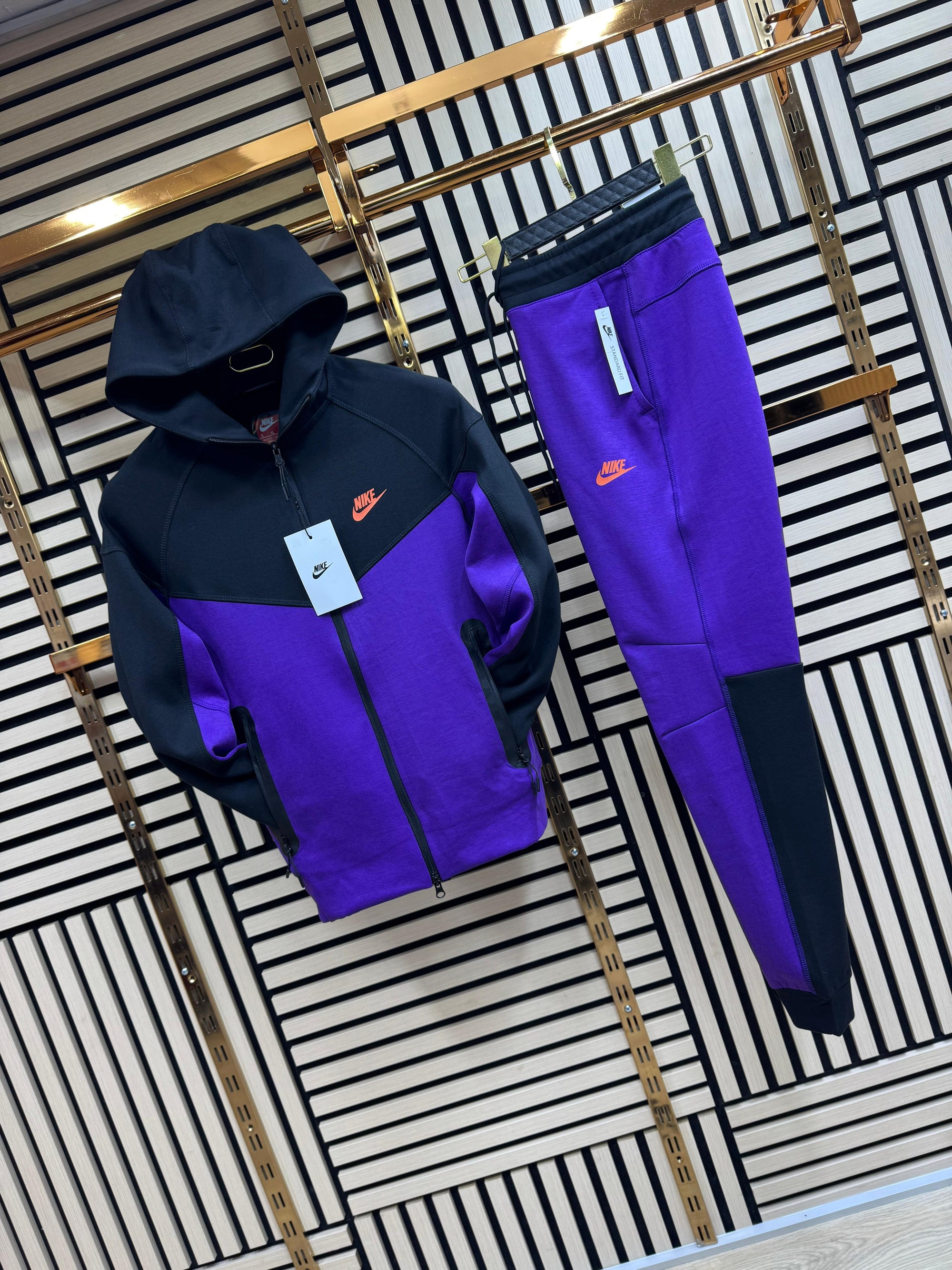 CHANDAL NIKE TECH
