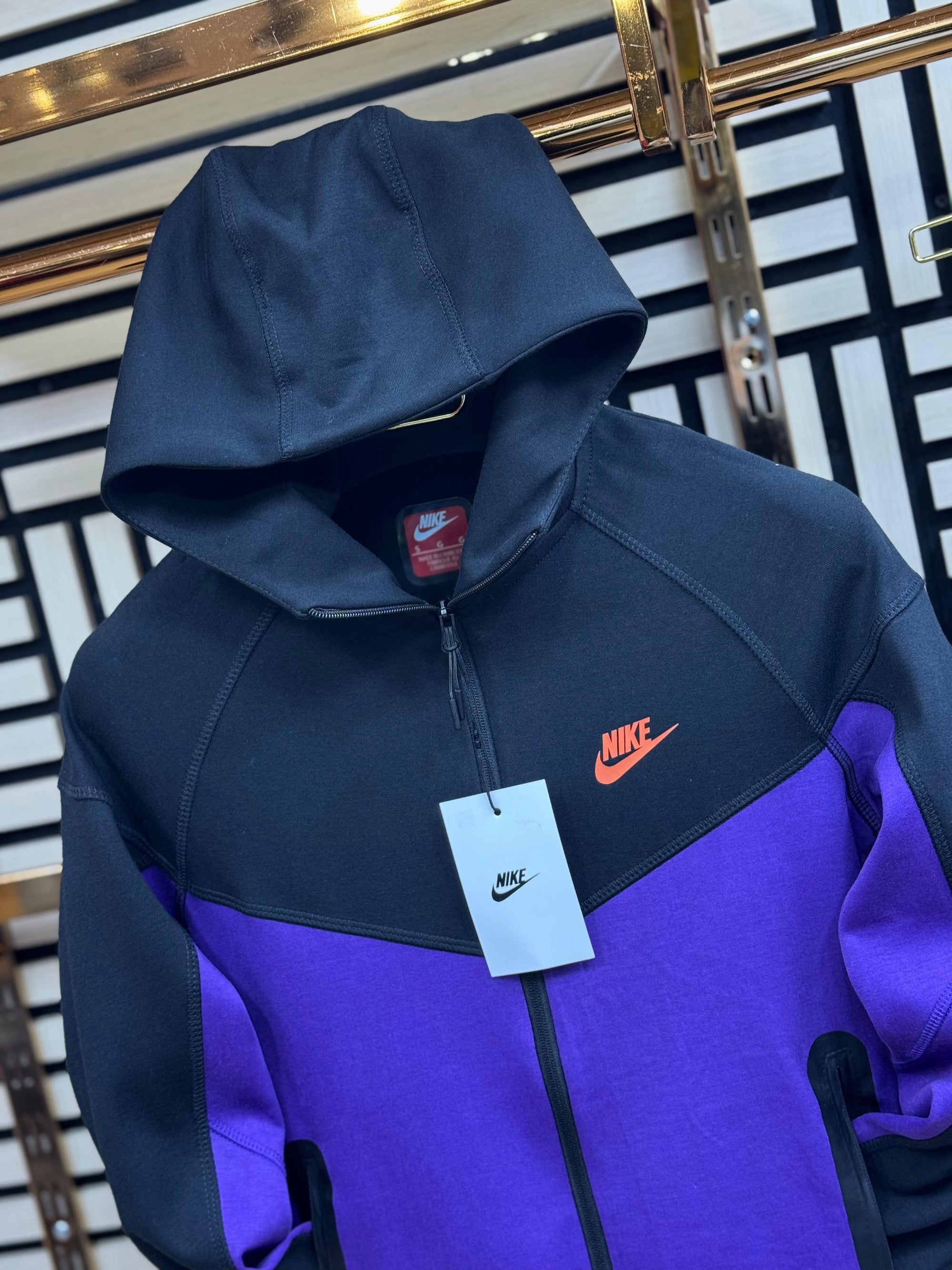 CHANDAL NIKE TECH