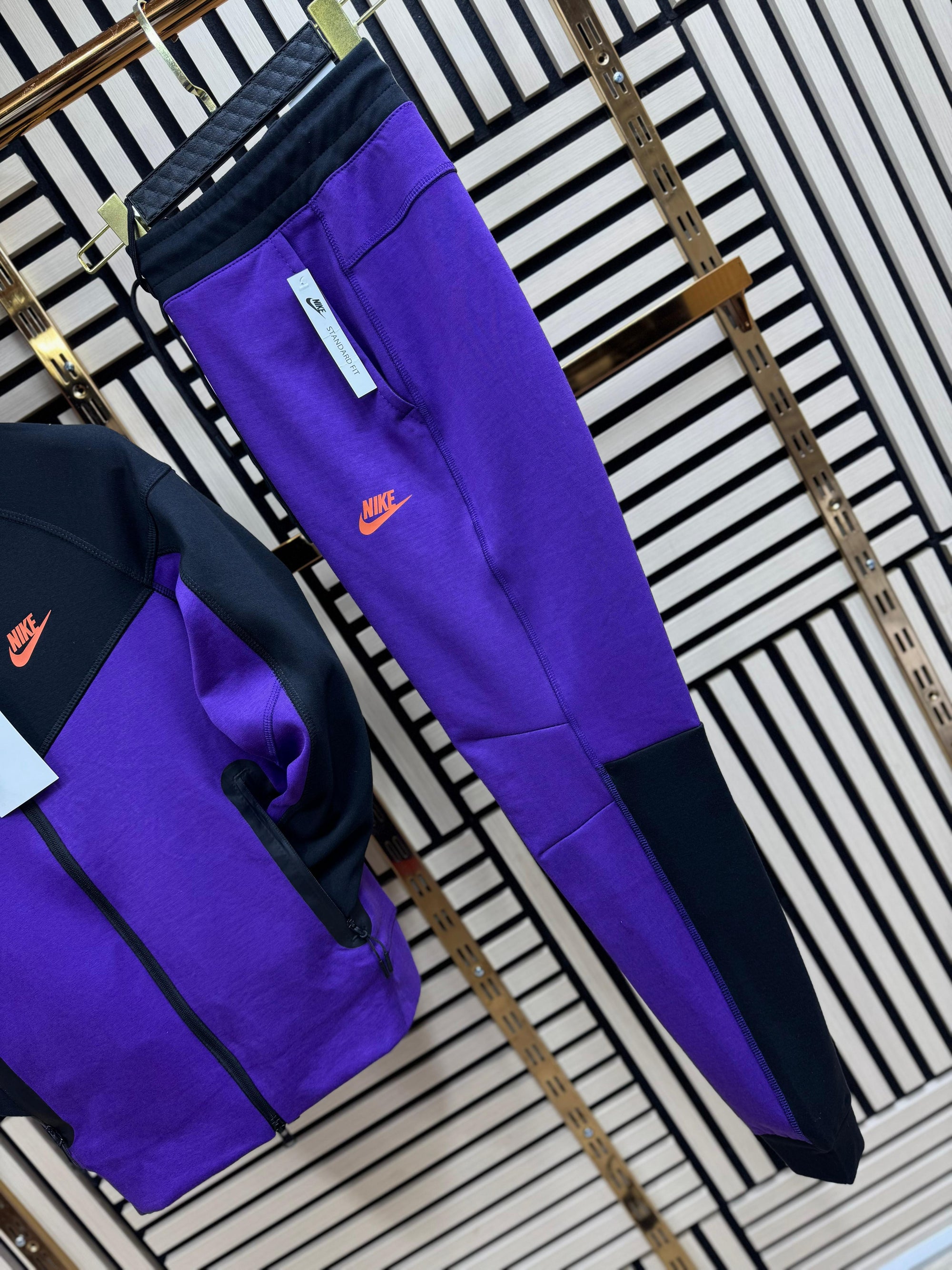 CHANDAL NIKE TECH